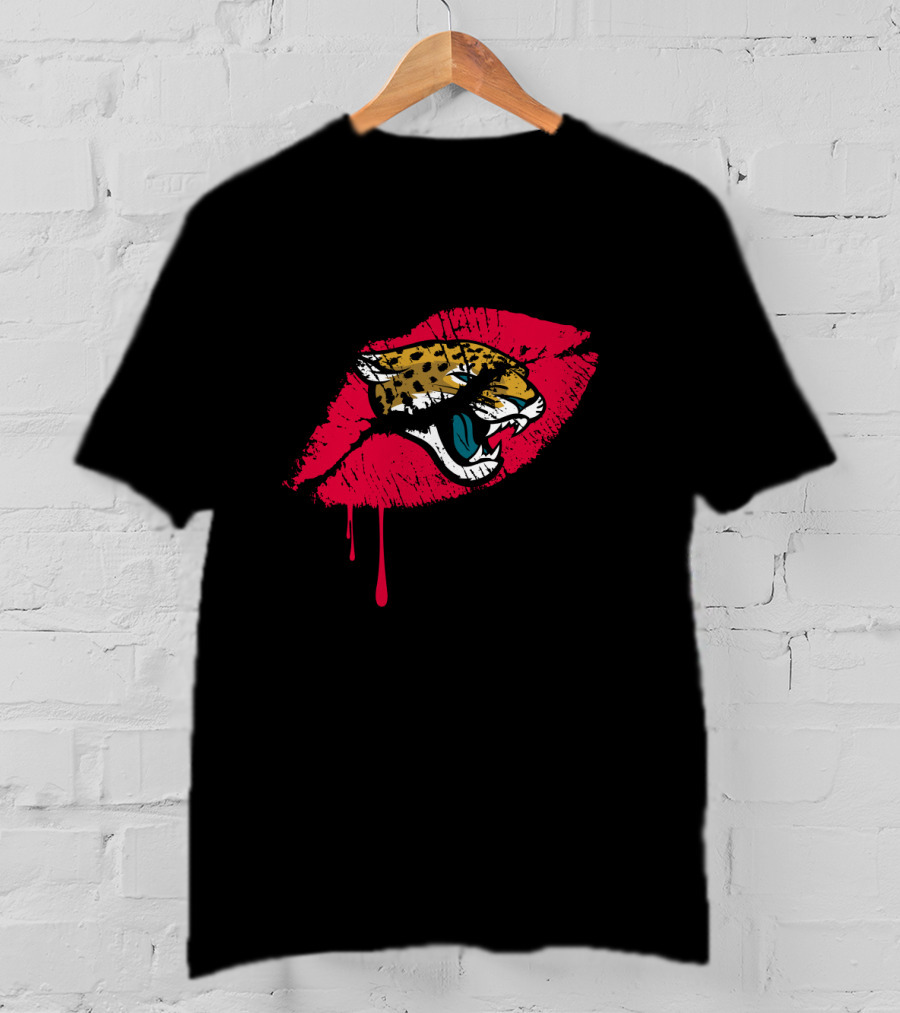 Jacksonville Jaguars Fierce Lip Art T-Shirt