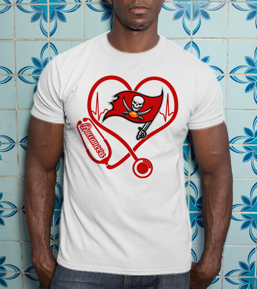Nurse Buccaneers Heart Stethoscope Tampa Bay Flag T-Shirt