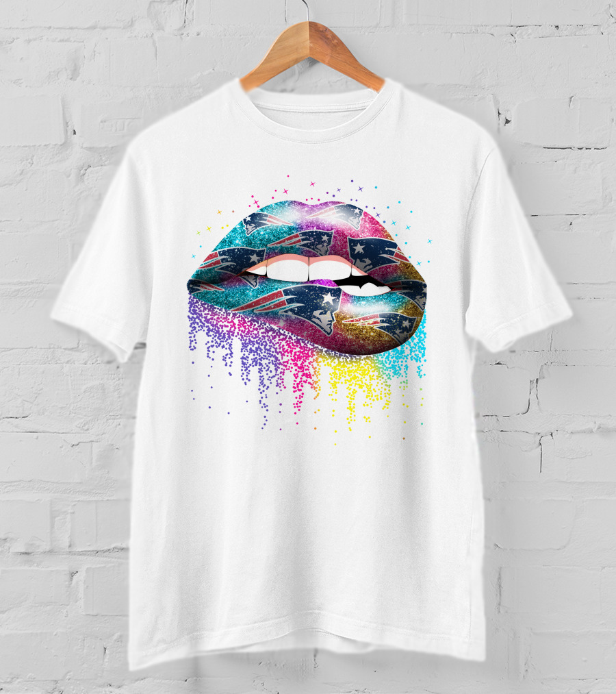 New England Patriots Glitter Lips Fan T-Shirt
