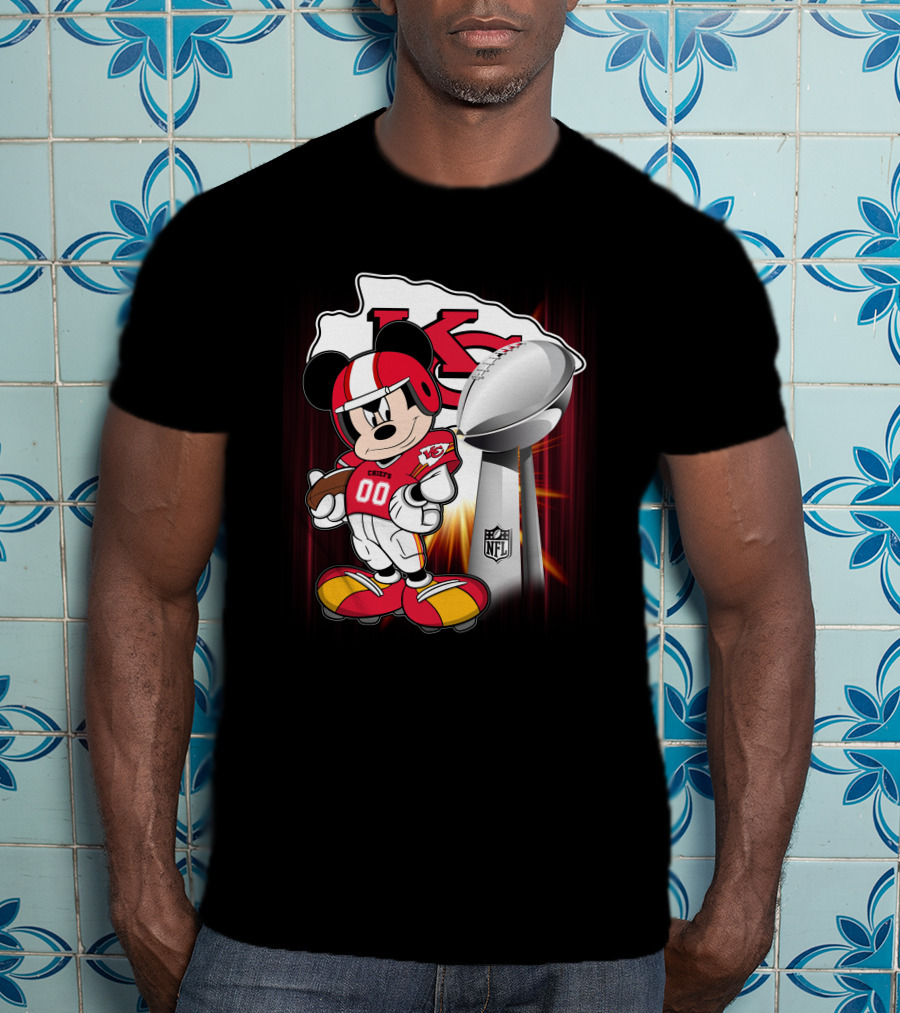 Kansas City Chiefs Mickey Mouse NFL Trophy T-Shirt
